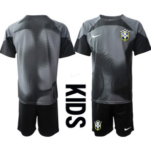 Brazil Goalkeeper Replica Home Stadium Kit for Kids World Cup 2022 Short Sleeve (+ pants)